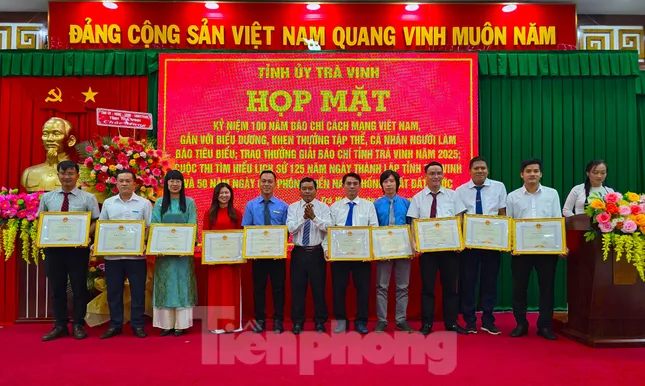 Lãnh đạo Tỉnh ủy Trà Vinh: Báo chí thời kỳ mới phải là ‘bộ lọc’ thông tin ảnh 2