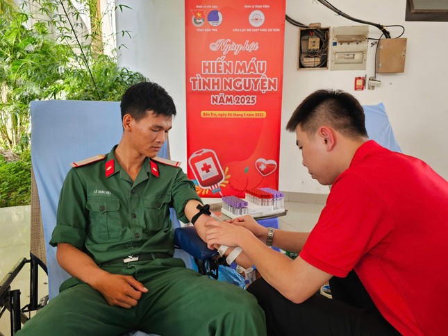 &apos;Giọt máu xứ Dừa&apos; lan tỏa tinh thần tình nguyện vì cộng đồng ảnh 7