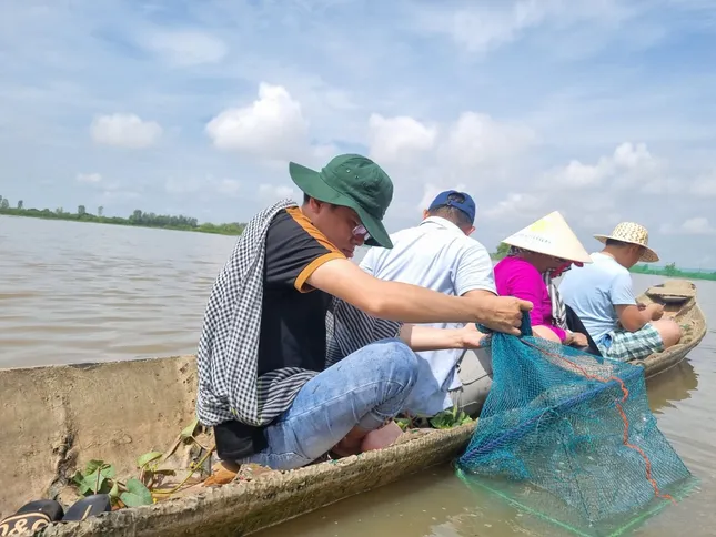 Tạo sinh kế cho người dân bảo vệ nguồn lợi thủy sản bền vững ảnh 3