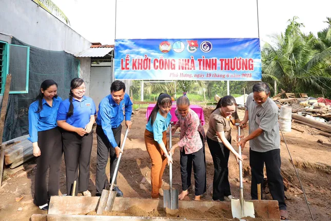 Bến Tre xây, sửa hơn 4.000 căn nhà giúp hộ khó khăn, người nghèo an cư ảnh 3