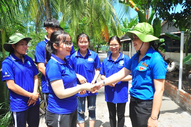Mướt mồ hôi trên công trình thanh niên tình nguyện ảnh 4