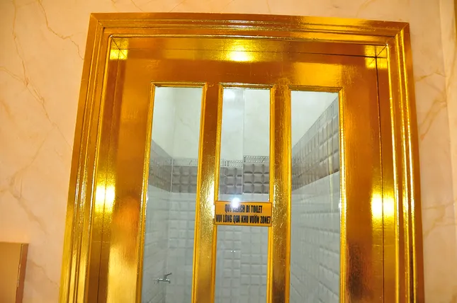 Ngôi nhà dát vàng 'độc nhất vô nhị' giữa lòng Tây Đô ảnh 9