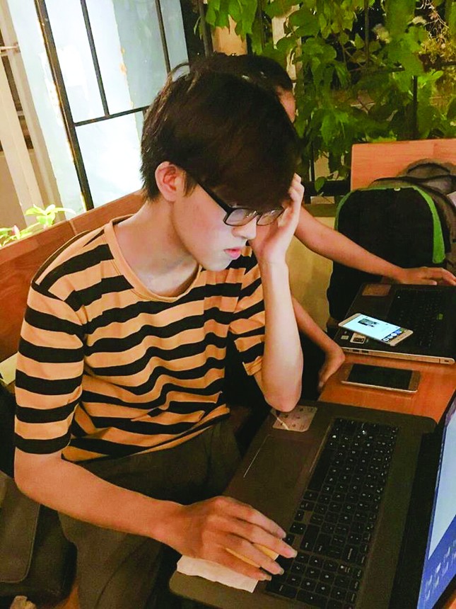 Chàng sinh viên và thú chơi tranh kiếng ảnh 2