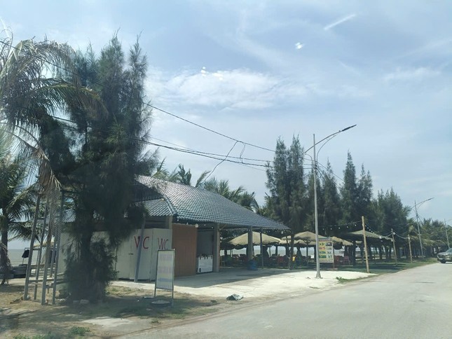 Thanh Hóa yêu cầu tháo dỡ công trình trái phép trên bờ biển ảnh 2