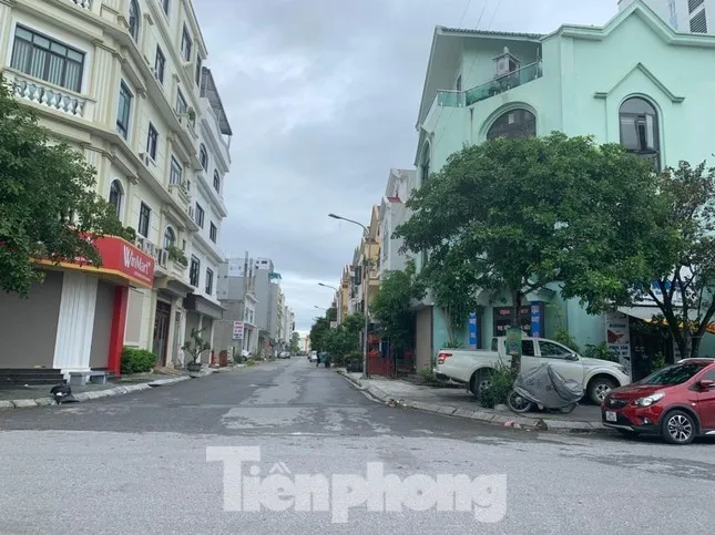 Khởi tố bị can, khám xét nhà riêng cựu Phó Chủ tịch UBND tỉnh Thanh Hóa- Ảnh 1. Khởi tố bị can, khám xét nhà riêng cựu Phó Chủ tịch UBND tỉnh Thanh Hóa- Ảnh 1.