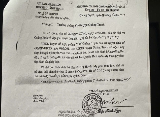 Sau hơn 11 năm công tác, một viên chức mới biết mình không có quyết định... tuyển dụng ảnh 2