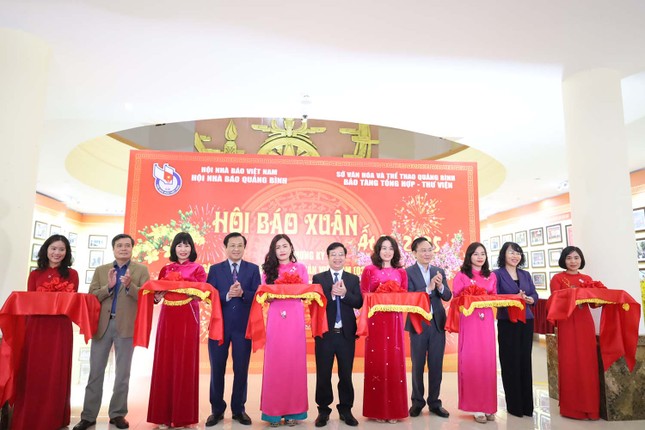 Nhiều hoạt động ý nghĩa nhân kỷ niệm 100 năm Ngày Báo chí Cách mạng Việt Nam tại Quảng Bình ảnh 1