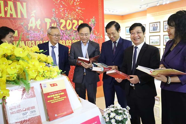 Nhiều hoạt động ý nghĩa nhân kỷ niệm 100 năm Ngày Báo chí Cách mạng Việt Nam tại Quảng Bình ảnh 2