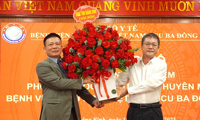 Thầy thuốc ưu tú Nguyễn Kỳ Nhân được bổ nhiệm Phó Giám đốc Bệnh viện hữu nghị Việt Nam-Cuba Đồng Hới ảnh 2