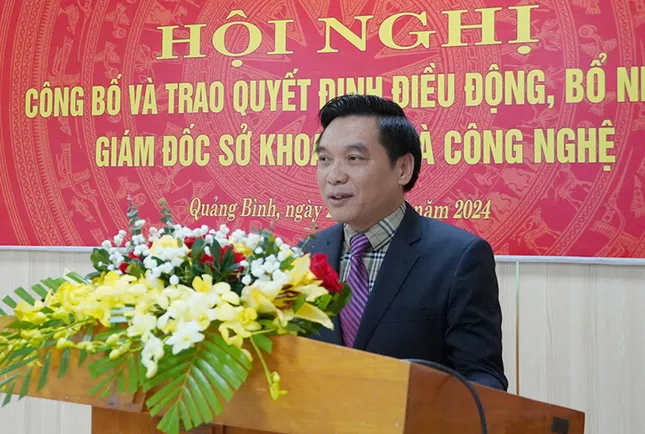 Quảng Bình: 2 uỷ viên Thường vụ và nhiều trưởng, phó ngành cấp tỉnh xin nghỉ hưu trước tuổi ảnh 3