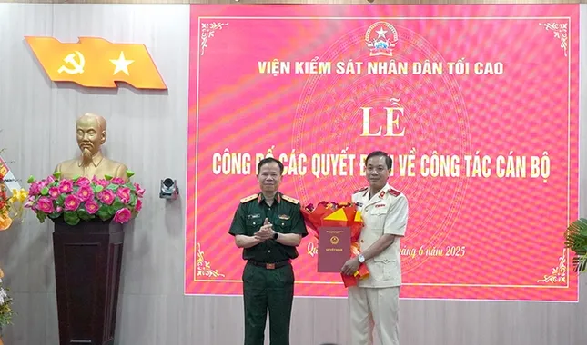 Ông Nguyễn Tiến Hùng làm Viện trưởng Viện kiểm sát nhân dân tỉnh Quảng Trị sau hợp nhất ảnh 1