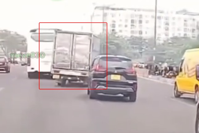 Tài xế xe tải nêu lý do &apos;đánh võng&apos; trên đường ở TPHCM ảnh 1