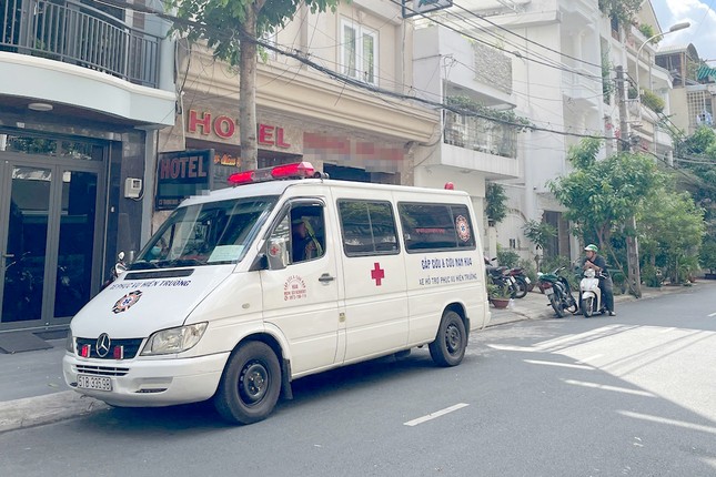Phát hiện người đàn ông tử vong bất thường trong khách sạn ở TPHCM ảnh 1