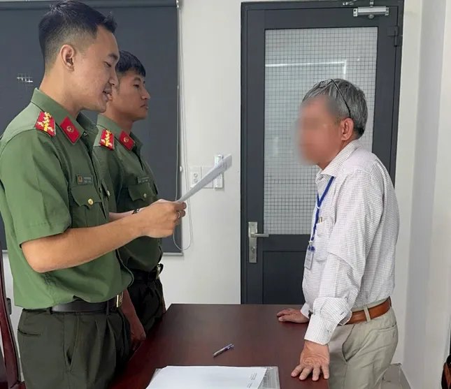 Xử phạt bác sĩ đăng thông tin sai sự thật về bệnh viện ở TPHCM ảnh 1