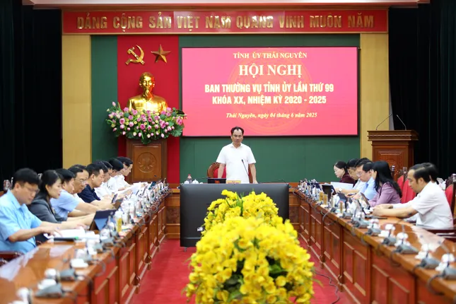 Bí thư Tỉnh ủy Thái Nguyên nhấn mạnh việc sắp xếp, xử lý trụ sở dôi dư ảnh 1