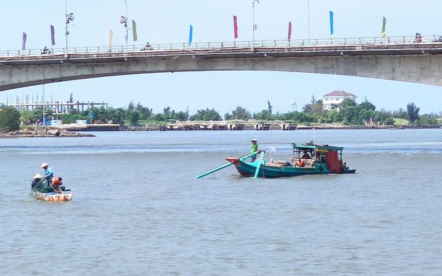 Tìm thấy thi thể du khách Sóc Trăng nhảy sông ở Hà Tiên ảnh 1