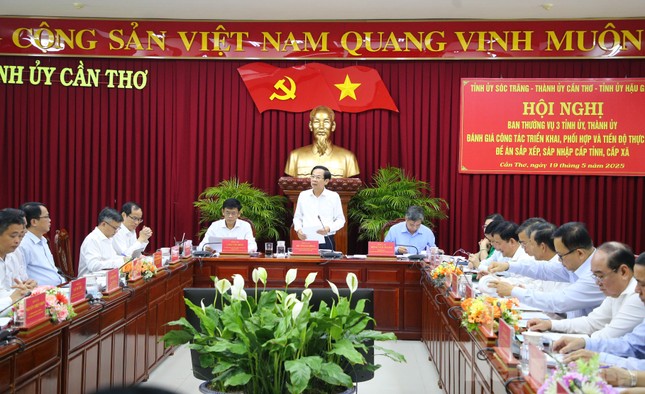 Không để cán bộ &apos;ngồi cà phê bàn chuyện cơ cấu&apos; xao nhãng nhiệm vụ ảnh 1