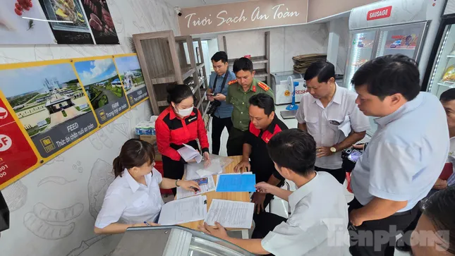 Người tố cáo bán 'thịt bẩn' bị C.P chấm dứt hợp đồng lao động ảnh 1