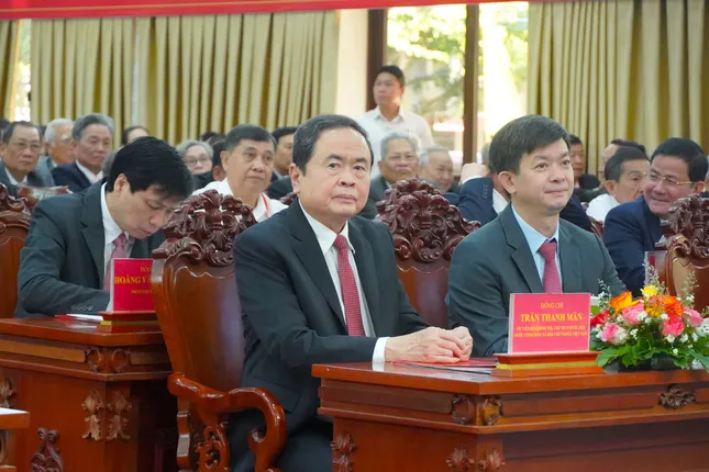 Công bố nhân sự chủ chốt Thành phố Cần Thơ sau sáp nhập ảnh 1