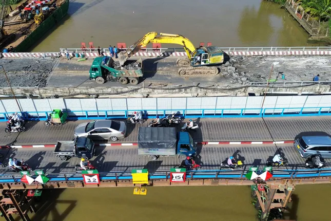 Tháo dỡ cầu Ô Môn trên Quốc lộ 91, phương tiện lưu thông ra sao? ảnh 2