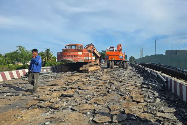 Tháo dỡ cầu Ô Môn trên Quốc lộ 91, phương tiện lưu thông ra sao? ảnh 1