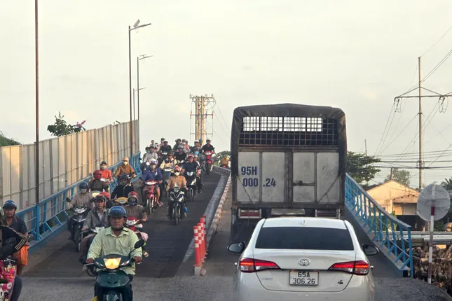 Tháo dỡ cầu Ô Môn trên Quốc lộ 91, phương tiện lưu thông ra sao? ảnh 3