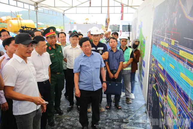 Chủ tịch An Giang kiểm tra tiến độ loạt dự án lớn phục vụ APEC 2027 ảnh 1