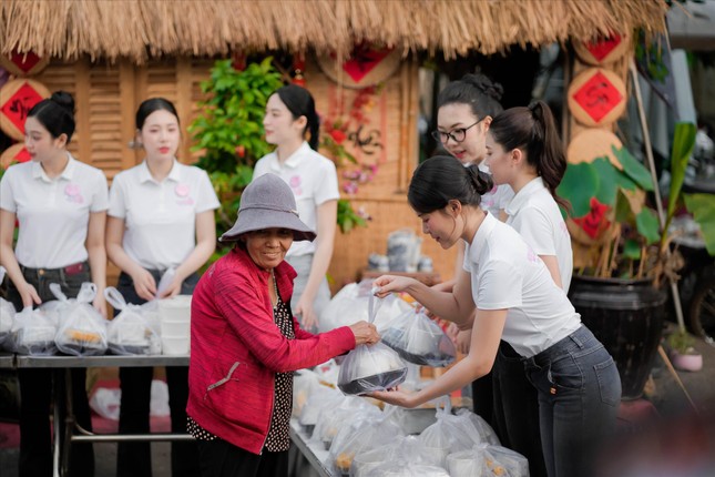 Hoa hậu Việt Nam 2024: Chia sẻ tình thương, trách nhiệm cộng đồng ảnh 1
