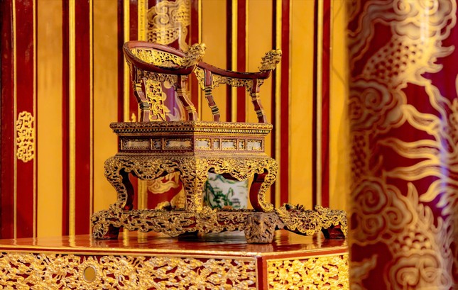 Giám đốc Trung tâm Bảo tồn Di tích Cố đô Huế nói gì sau vụ ngai vua bị phá hoại ảnh 1