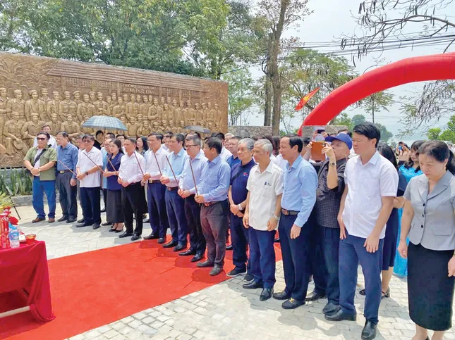 Vươn mình trên nội lực truyền thống ảnh 1