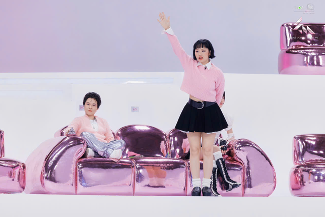 Em Xinh "Say Hi" tập 1: Lộ diện những "cỗ máy nói", Miu Lê khiến fan "giảm âm lượng" ảnh 2