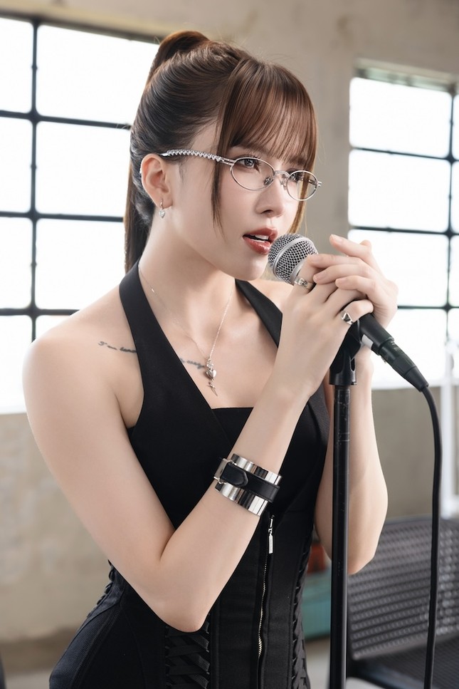 Thiều Bảo Trâm song ca với "Em xinh" Miu Lê, tiết lộ “đây là người tôi mập mờ” ảnh 4