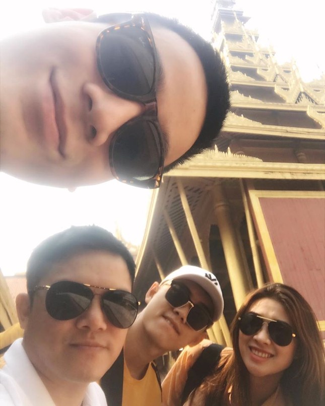 Sao Việt mùa cách ly: Han Sara khoe eo thon, Cao Xuân Tài phải kéo dài thời gian cách ly ảnh 2