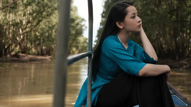 Ngọc Trinh bất ngờ xuất hiện trong MV của Chi Pu, fan phấn khích “đẩy thuyền” bách hợp ảnh 4