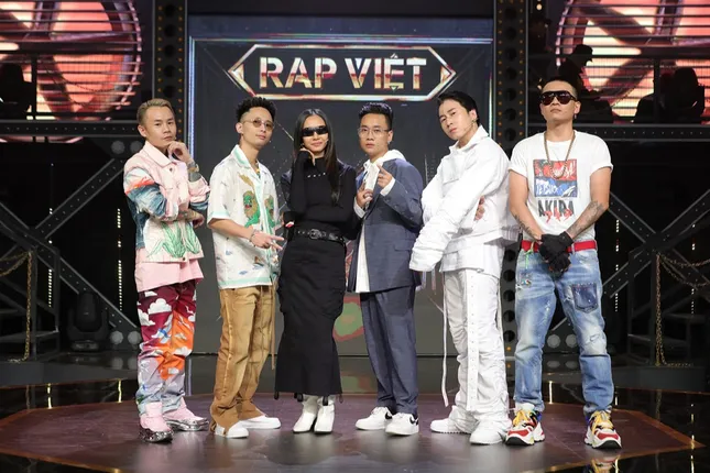 “Bà mẹ một con” Suboi bất ngờ xuất hiện căng đét giữa dàn các rapper đình đám ảnh 1