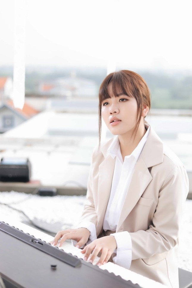 Tân binh 17 tuổi từng được K-ICM giới thiệu trong tiệc sinh nhật debut với MV đầu tay ảnh 1