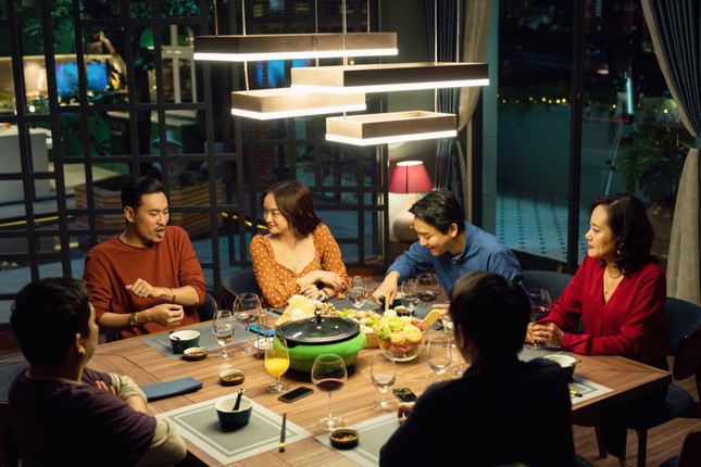 Kaity Nguyễn tiết lộ bị Kiều Minh Tuấn “hại” nên không thể thoại khi quay “Tiệc Trăng Máu“ ảnh 6