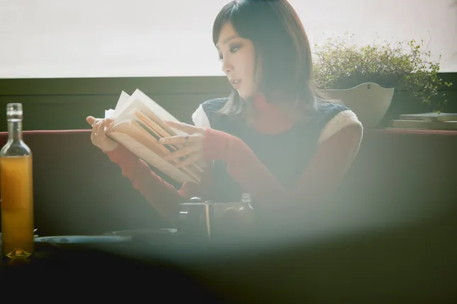 Taeyeon tung loạt ảnh retro xinh như mộng “nhá hàng” cho mini-album thứ 4 ảnh 4
