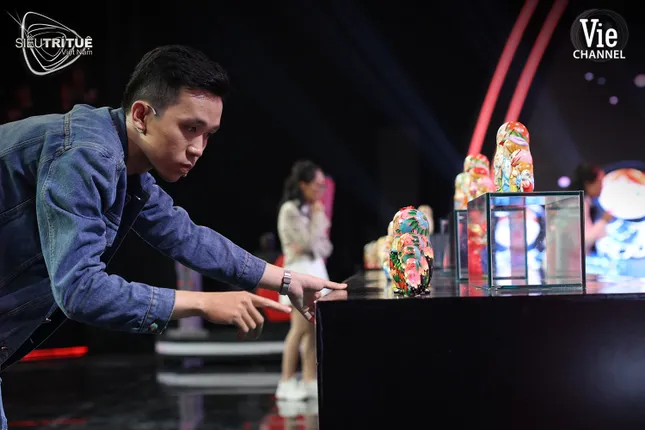 “Siêu trí tuệ Việt Nam“: Thót tim với màn rượt đuổi điểm số của các bậc thầy ghi nhớ ảnh 3