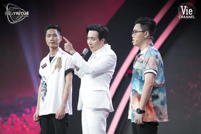 “Siêu trí tuệ Việt Nam“: Thót tim với màn rượt đuổi điểm số của các bậc thầy ghi nhớ ảnh 7