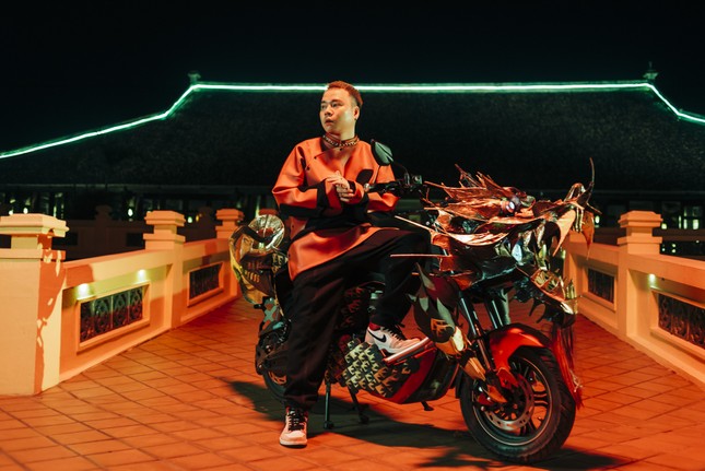 Bình Gold, RichChoi, Chị Cả cùng “vũ trụ rapper” tề tựu trong bản Rap Ca trù độc đáo ảnh 2