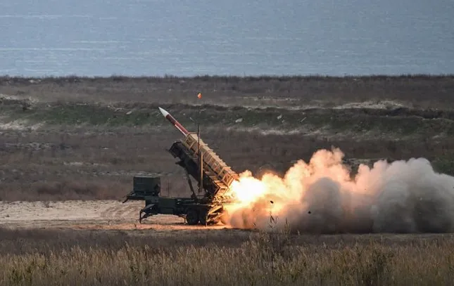 Israel bí mật gửi &apos;lá chắn thép&apos; Patriot cho Ukraine ảnh 1