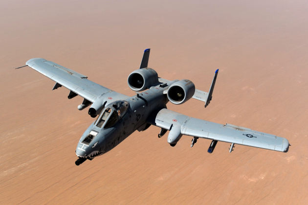 Mỹ triển khai máy bay tấn công A-10A Thunderbolt II tới Trung Đông ảnh 1
