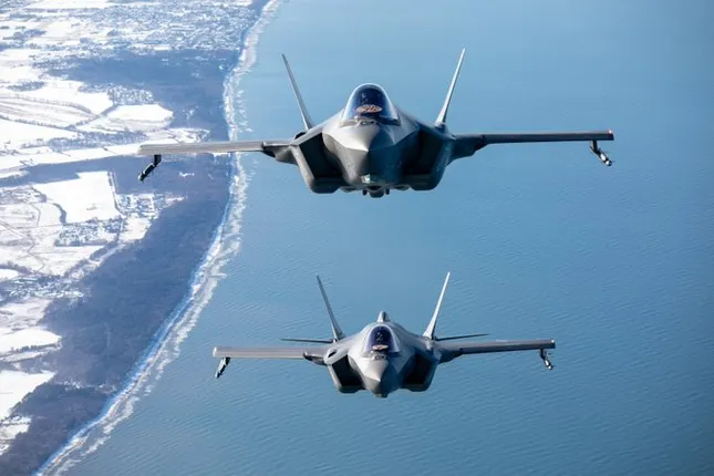 Na Uy điều tiêm kích tàng hình F-35 bảo vệ &apos;cửa ngõ viện trợ&apos; cho Ukraine ảnh 1