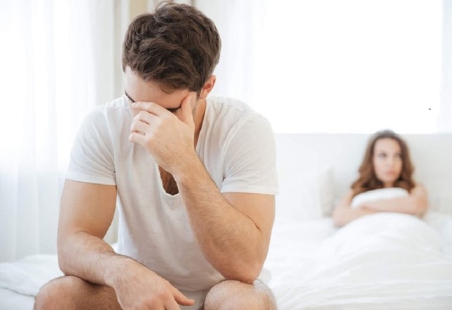 Những thủ phạm không thể ngờ âm thầm phá hủy 'bản lĩnh phòng the' của quý ông ảnh 2