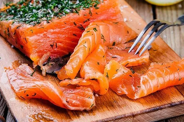 Dinh dưỡng cho người bệnh ung thư: Bác sĩ chỉ cách ăn để 'khỏe hơn khối u' ảnh 1