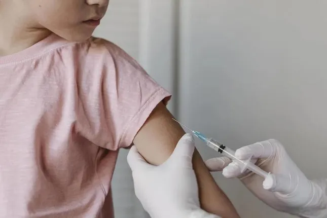 Ca cúm mùa nhập viện tăng đột biến, nhiều người phải thở máy ảnh 3
