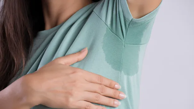 Đổ mồ hôi 'đầm đìa' trên người: Có thể là dấu hiệu cảnh báo đau tim, mắc ung thư ảnh 2