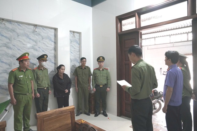 Khởi tố đối tượng lừa đảo ‘luyện thi’ ảnh 1