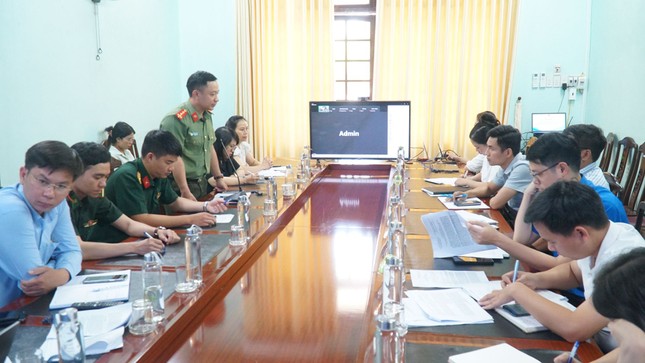 Thành Đoàn Huế lấy ý kiến góp ý về sửa đổi Hiến pháp ảnh 1